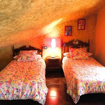 Casa Rural Cuevas Del Sol Setenil de las Bodegas Kültér fotó