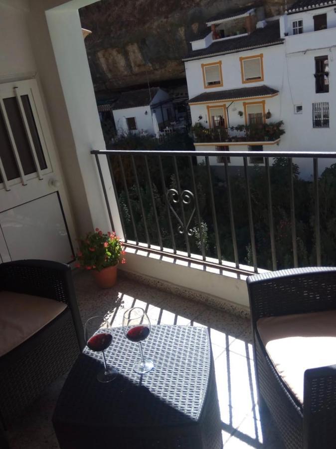 Casa Rural Cuevas Del Sol Setenil de las Bodegas Kültér fotó